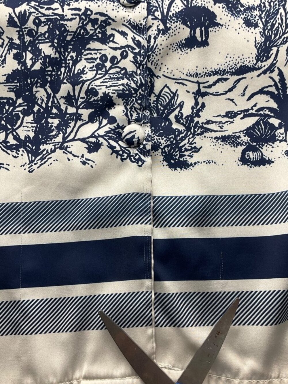 2CE Sleepwear Small 2-Piece Pajama Set Blue White Satin Toile French Cottage*Rea - Picture 8 of 16